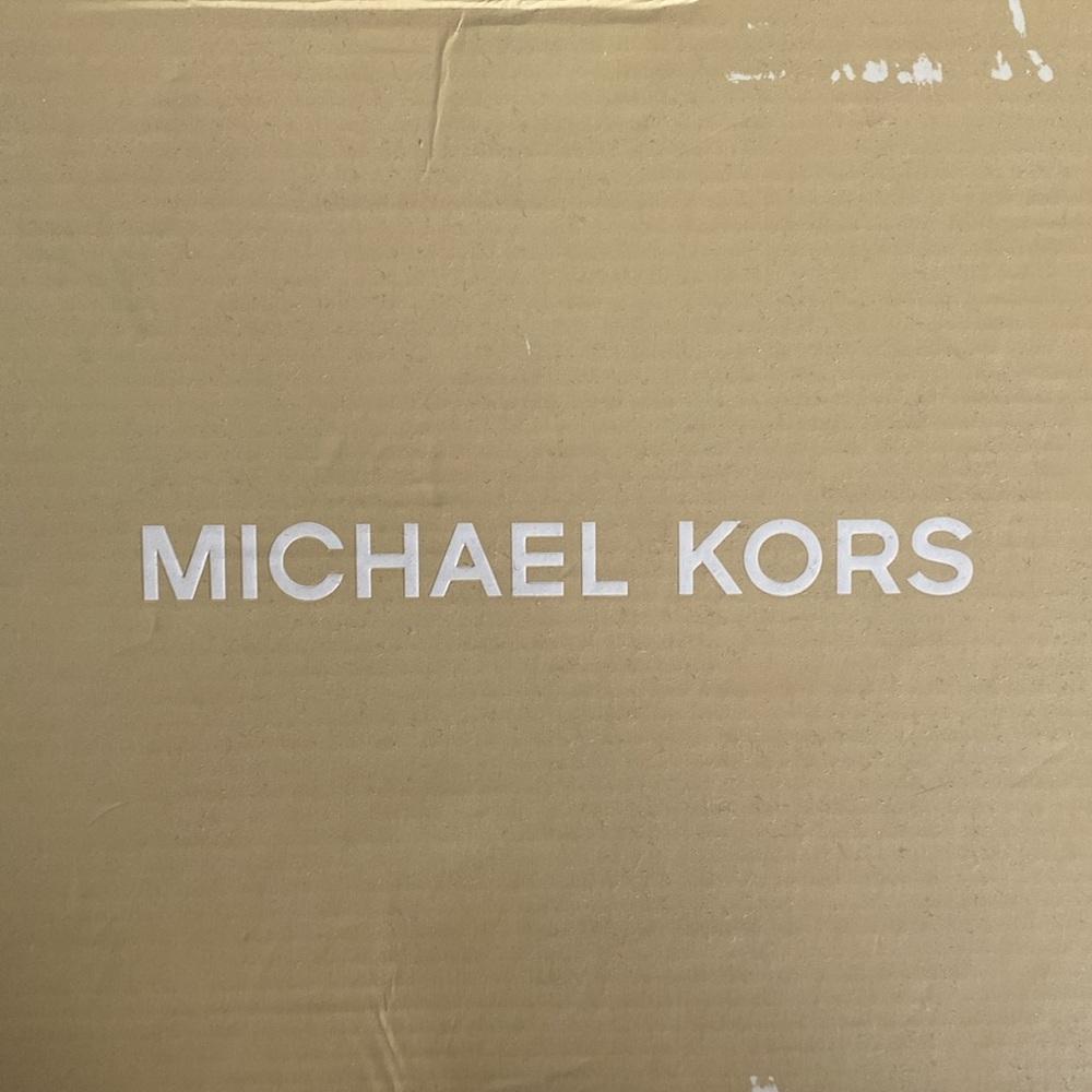 MICHAEL KORS Ladies Pump - Picture 8 of 8